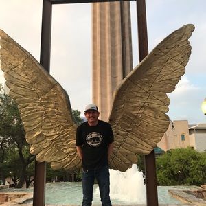 Meet your Posher, Tomasa